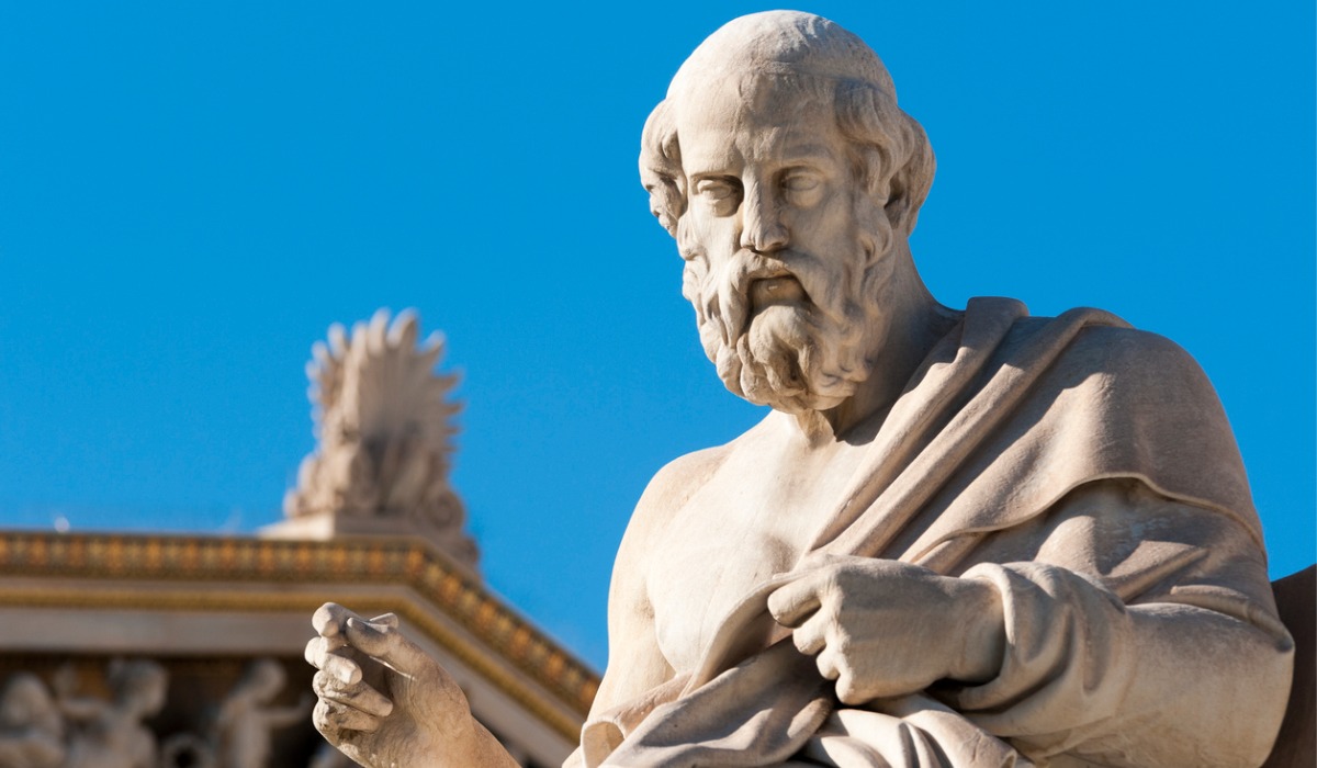 En su diálogo Menón, Platón compara la sensación de tocar un pez eléctrico con el aturdimiento mental de una conversación con Sócrates.