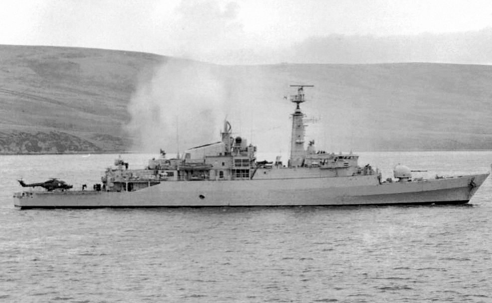 HMS Antelope en mayo de 1982.