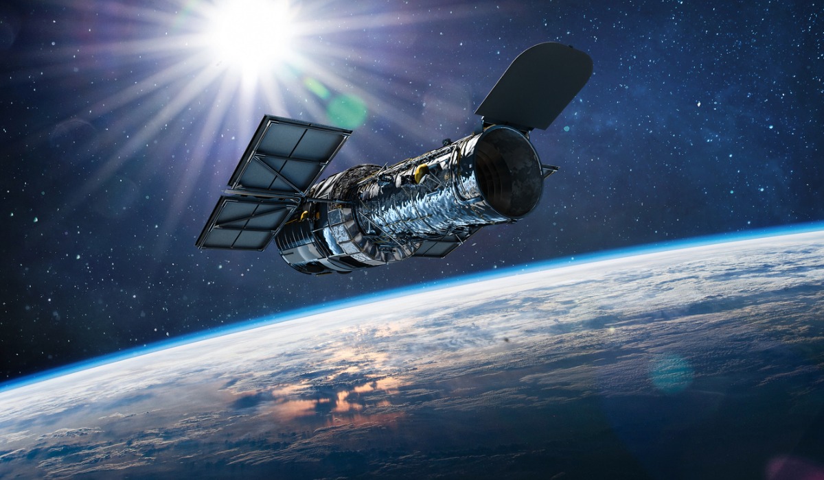 El resplandor fue descubierto por el Telescopio Espacial Hubble.