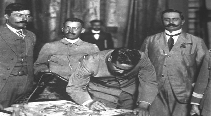 Conferencia de Teherán entre Churchill, Roosevelt y Stalin, para la organización futura del mundo.-0