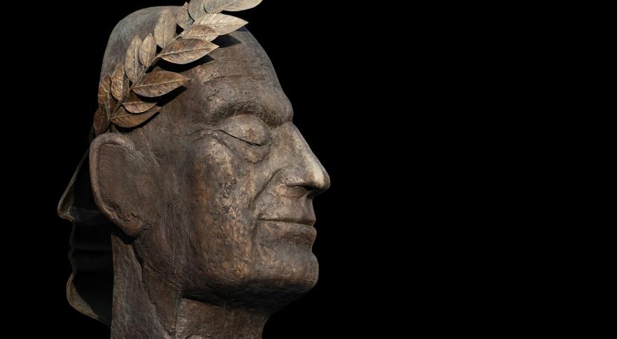 Desentierran un casco griego del siglo V a. C. que reveló un secreto sobre el Imperio romano