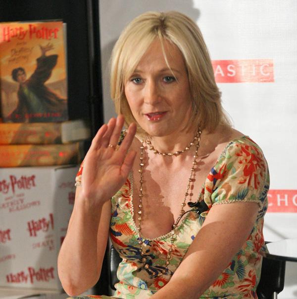 Nace J.K. Rowling, creadora de Harry Potter-0