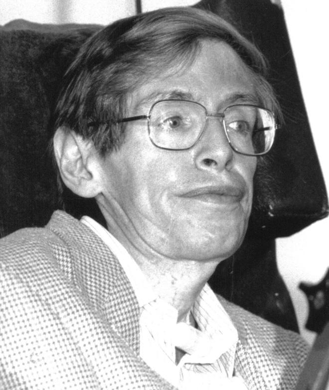 Nace el científico Stephen Hawking-0