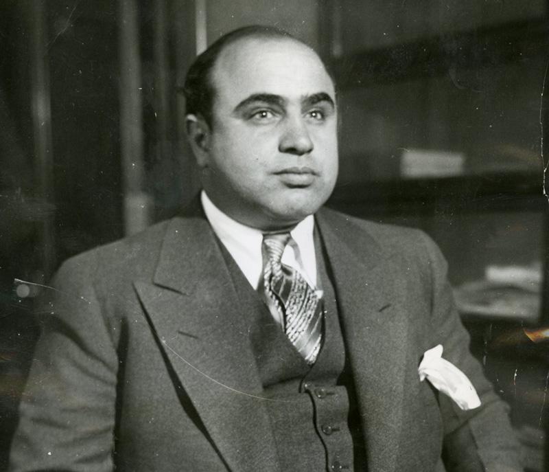 Nace Al Capone-0