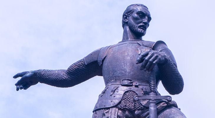 Indígenas colombianos derribaron la estatua del conquistador Sebastián de Belalcázar-0