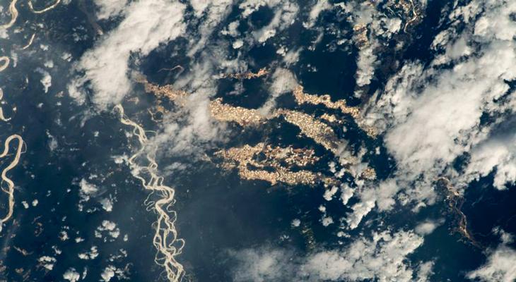 "Ríos de oro" en Perú: impactante fotografía de la NASA revela el avance de la minería ilegal-0