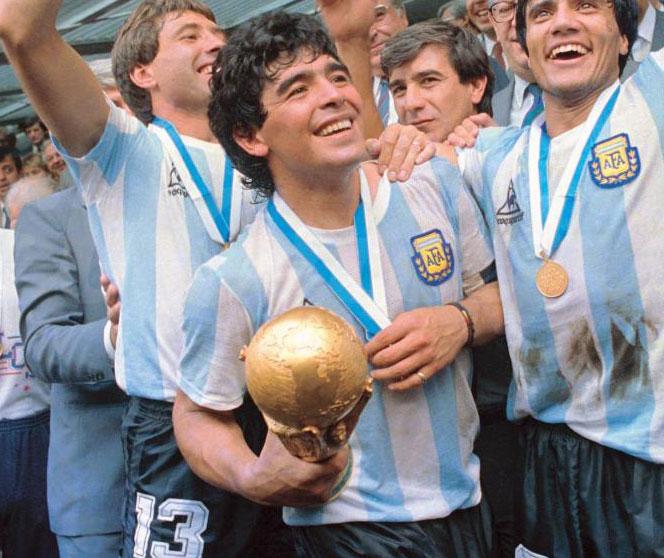 Muere Diego Maradona-0