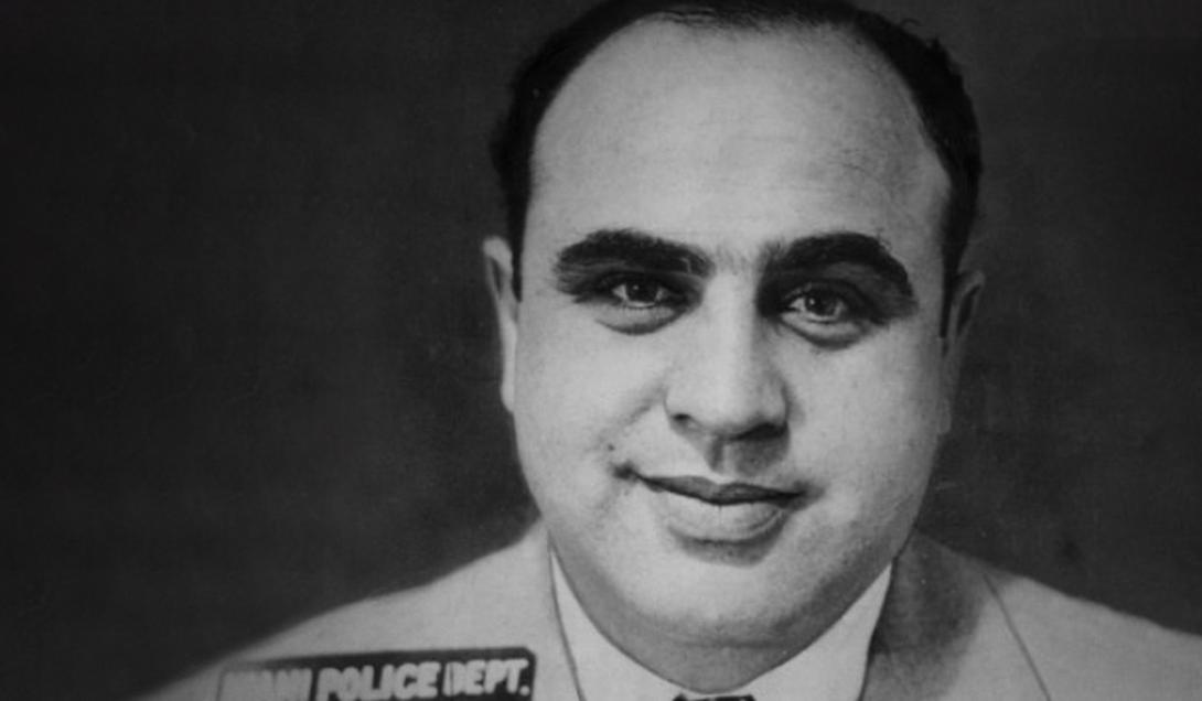Al Capone es condenado a prisión-0