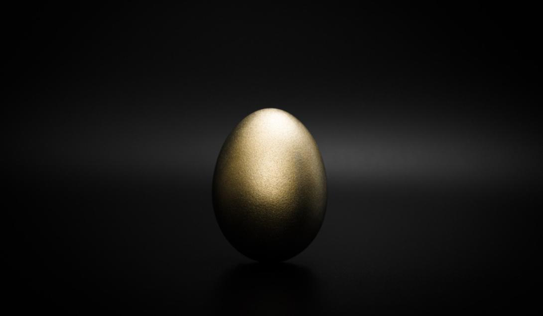 Crece el desconcierto por el hallazgo un “huevo de oro” en el fondo del mar de Alaska-0