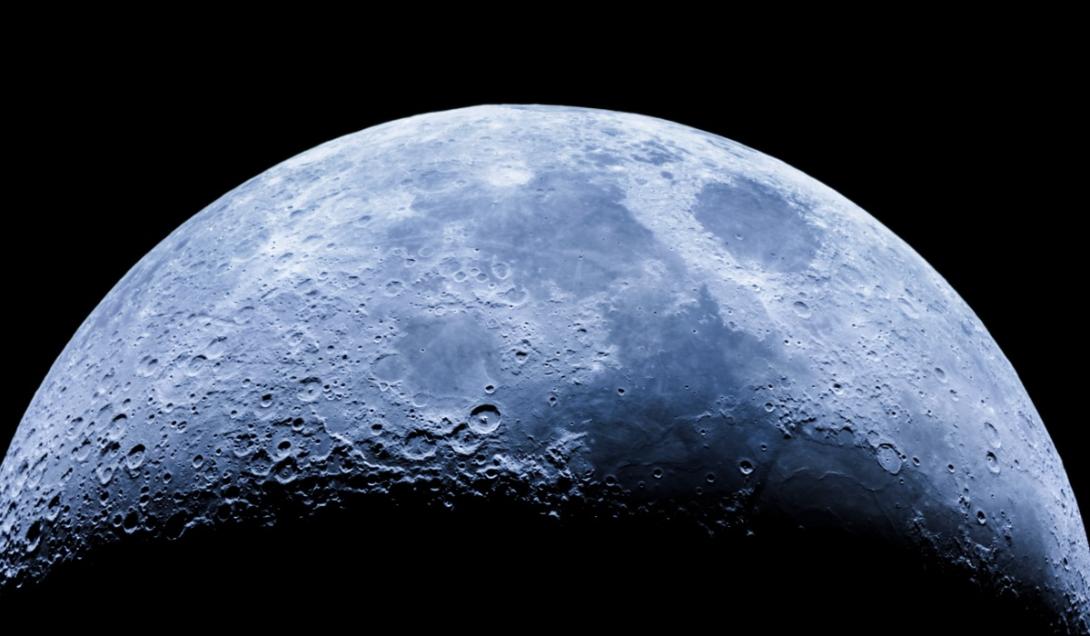 Una fuerza misteriosa está generando agua en la Luna, según estudio científico-0